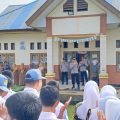 Menebar Bakti di Bumi Oheo: Saat Seragam Cokelat Menginspirasi Mimpi di SMAN 1 Oheo