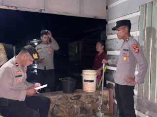 Drainase Meluap, Pemukiman Tangguluri Terendam: Sigap Personel Polres Konut Terjang Banjir Demi Warga