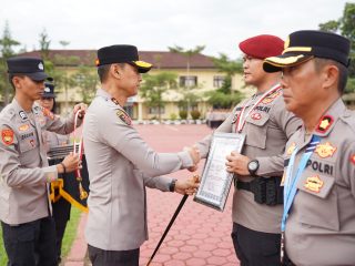 Apresiasi Personel Berprestasi, Kapolda Sultra Dorong Budaya Unggul dan Profesional