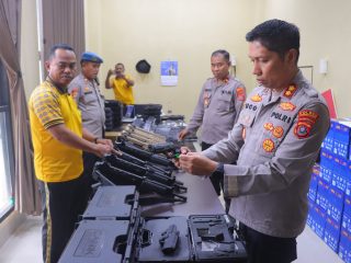 Kapolres Konawe Utara Pimpin Pengecekan Senpi Inventaris, Pastikan Seluruhnya Siap Operasional