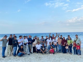SEMARAK HUT KE-81 RI,STAFF DAN KARYAWAN PKS PT UTAMA AGRINDO MAS GELAR LIBURAN BERSAMA DI PANTAI TAIPA